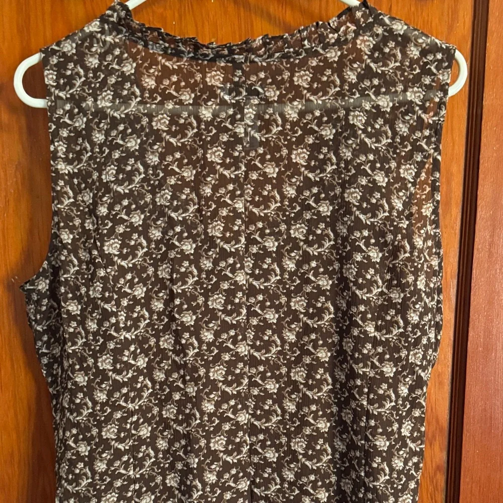 Liz & Co Floral Sleeveless Blouse - Brown Lined Sleeveless Blouse Size L